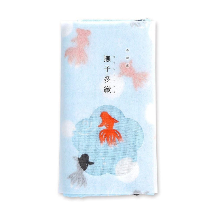 悠々金魚